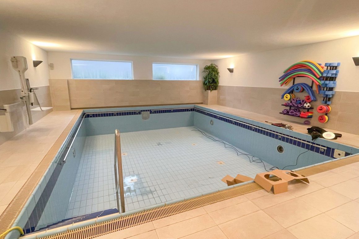 Bewegungsbad wegen Wartungsarbeiten geschlossen